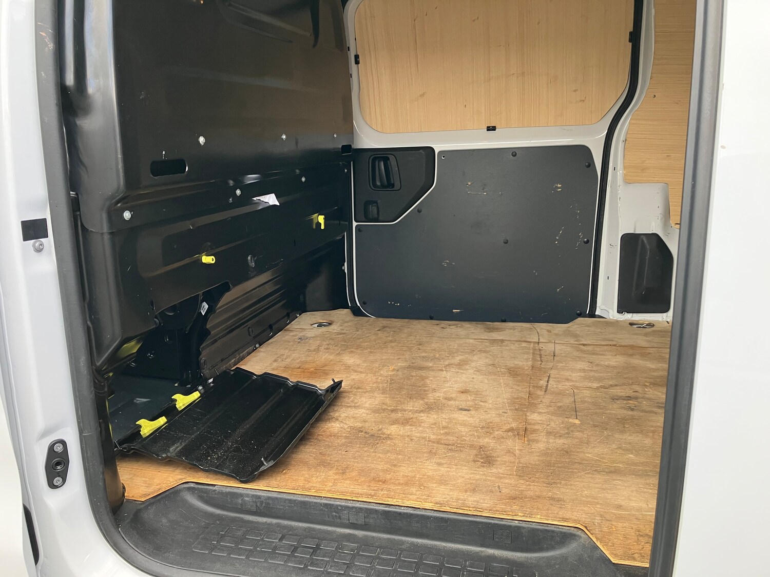 Used Peugeot Expert 2023 for sale - 76197745: Photo 18