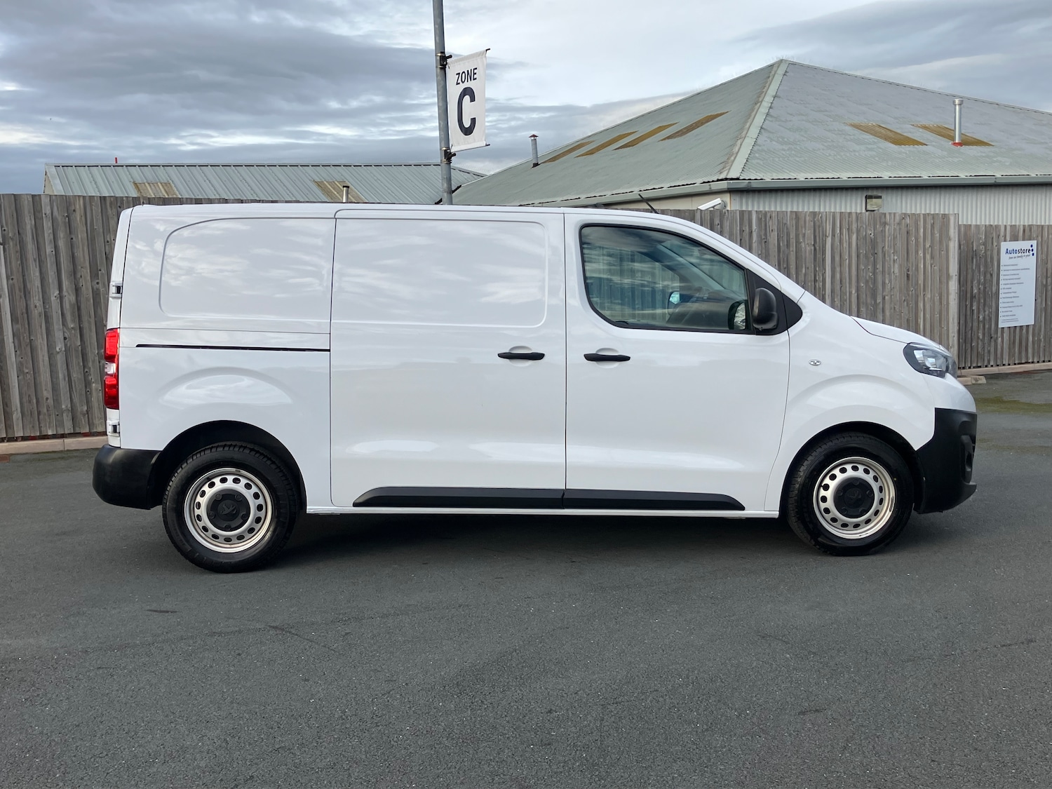 Used Peugeot Expert 2023 for sale - 76197745: Photo 4