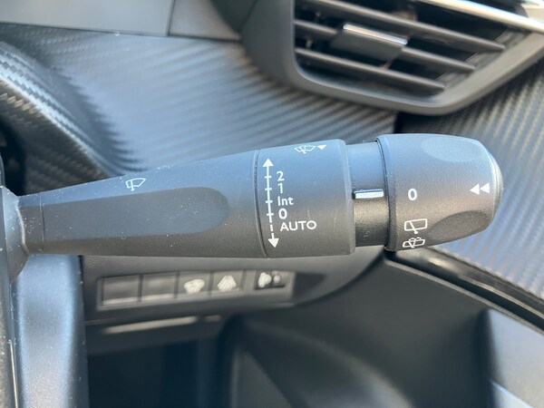 Used Peugeot 2008 2021 for sale - 75699751: Photo 29