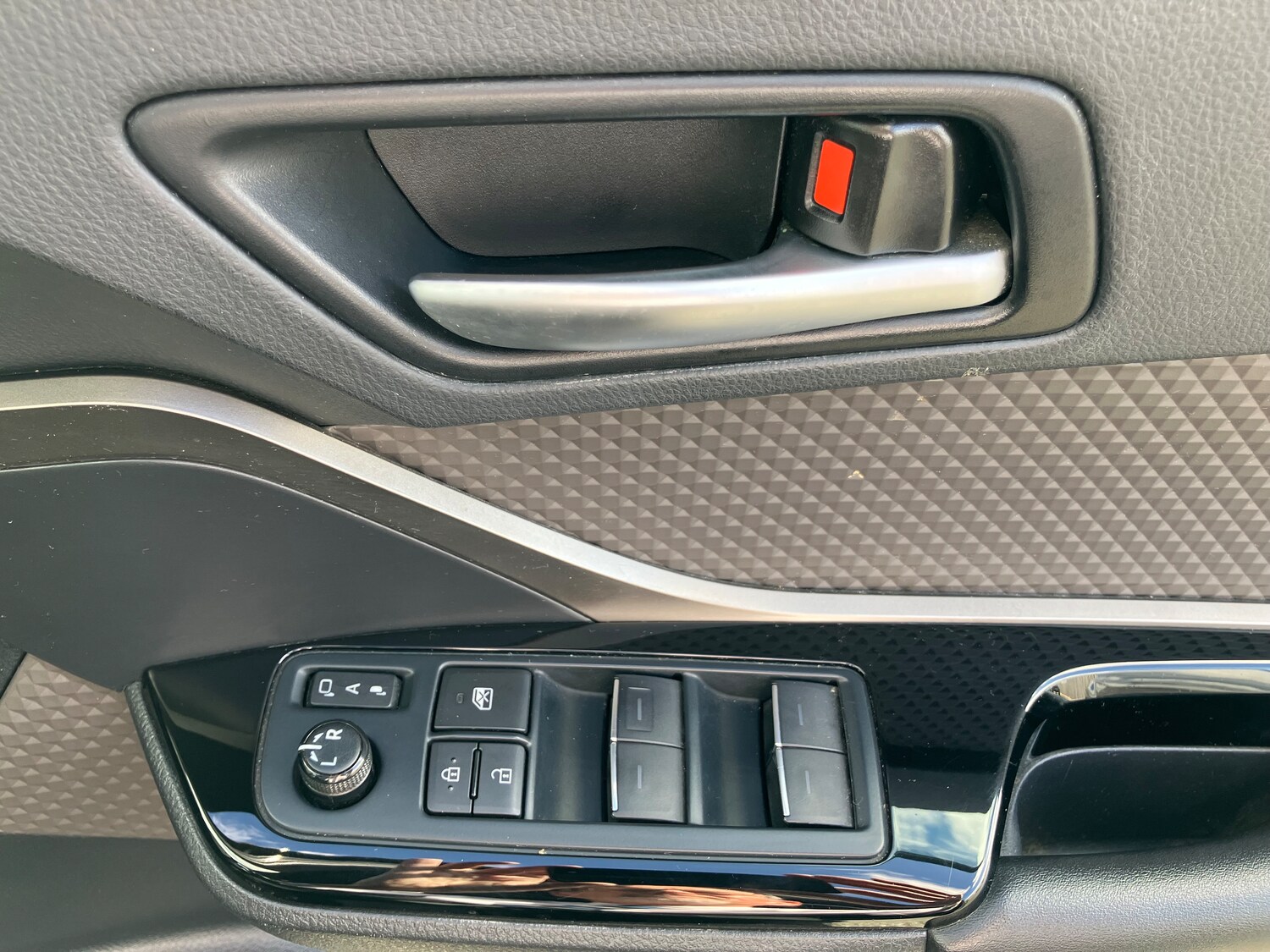 Used Toyota C-HR 2020 for sale - 75440759: Photo 22