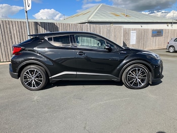 Used Toyota C-HR 2025 for sale - 75440759: Photo