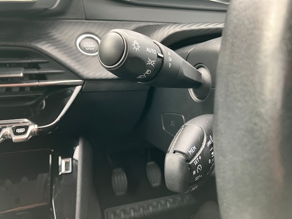 Used Peugeot 2008 2021 for sale - 74290798: Photo 16