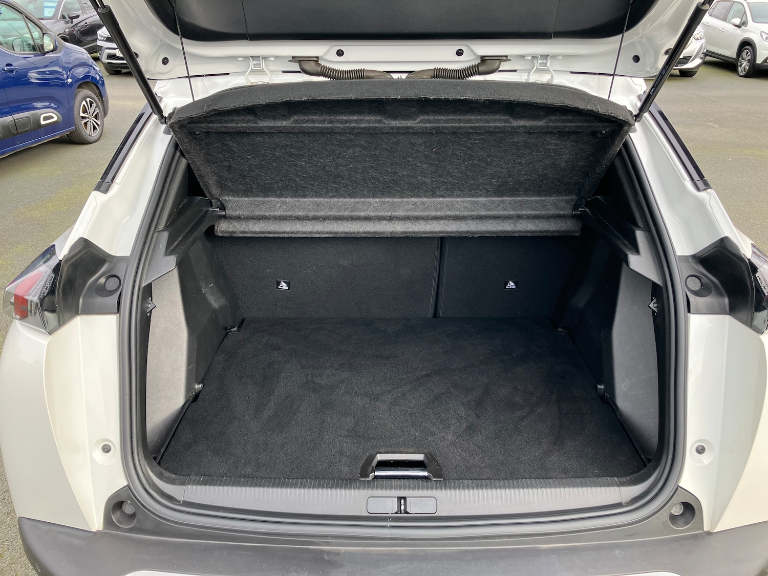 Vehicle 21