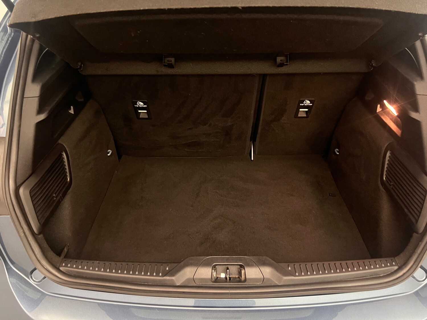 Vehicle 44