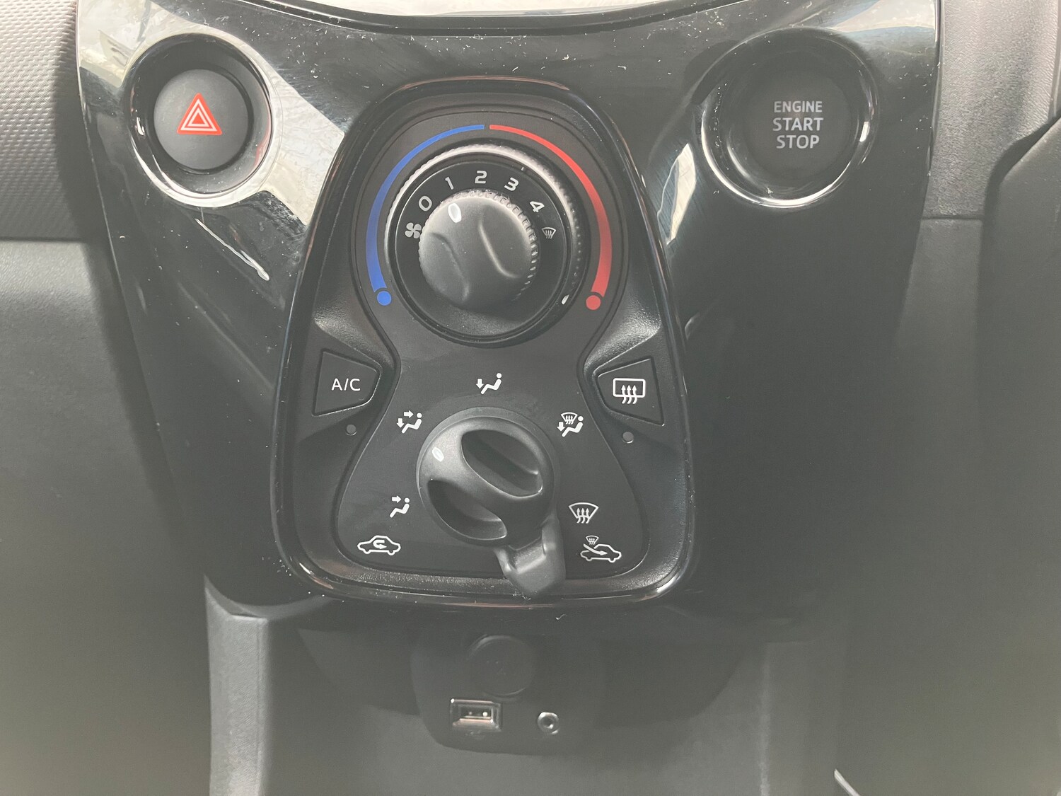 Used Peugeot 108 2021 for sale - 76391055: Photo 32