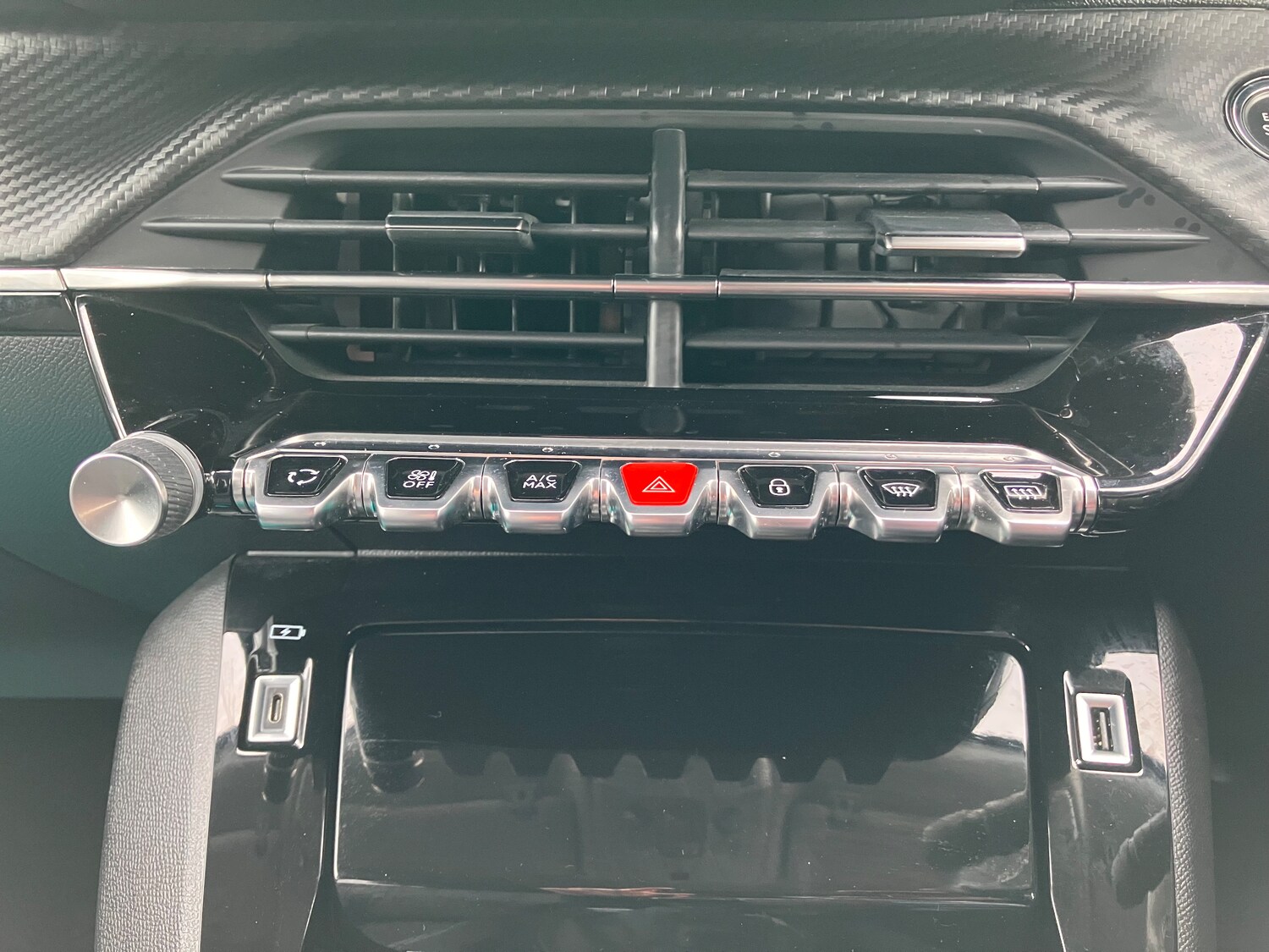 Used Peugeot 2008 2022 for sale - 75713918: Photo 29