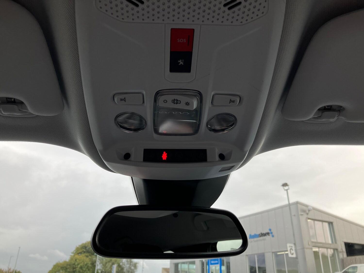 Used Peugeot 2008 2022 for sale - 75713918: Photo 35