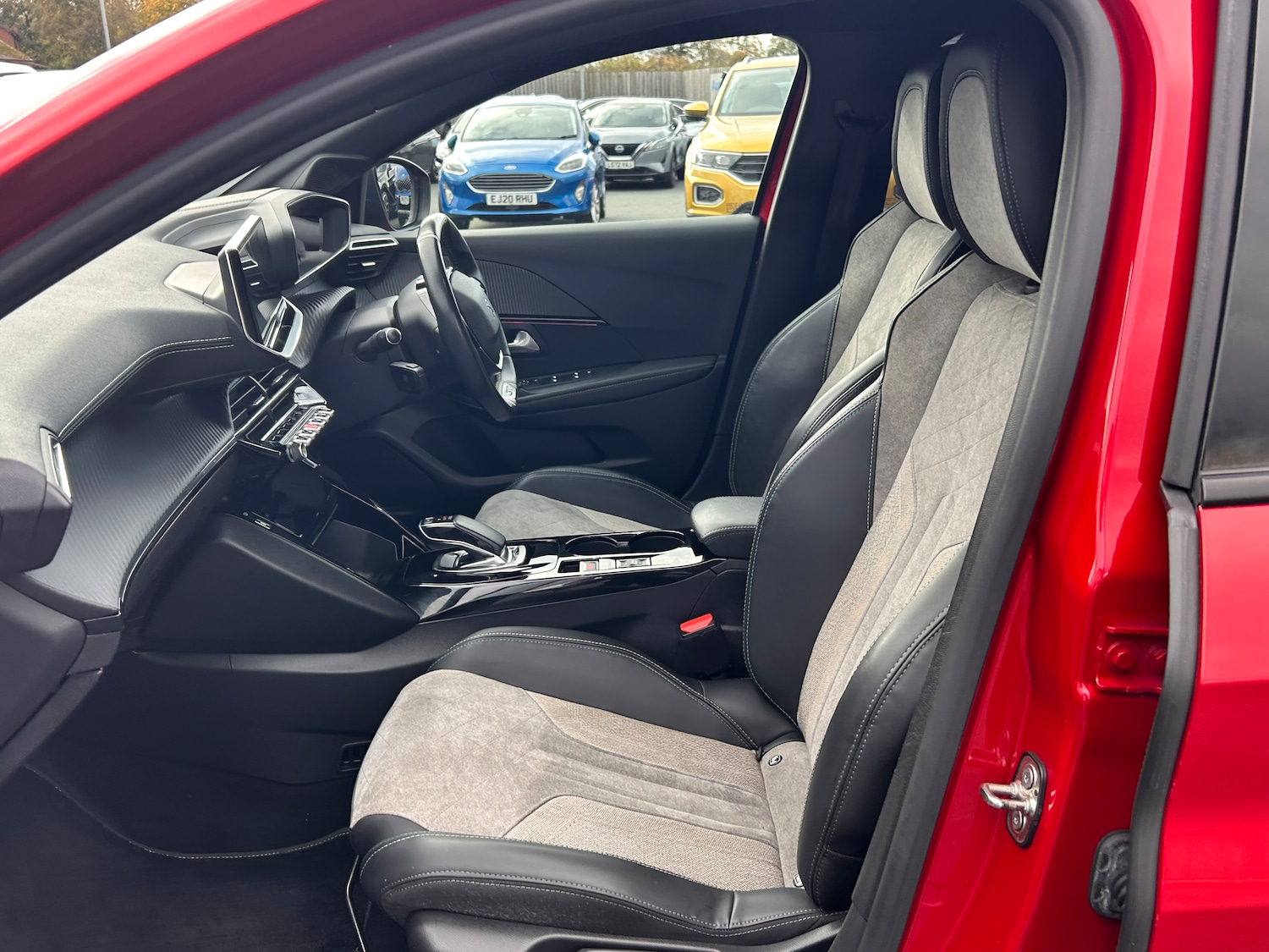 Used Peugeot 208 2020 for sale - 76357698: Photo 25