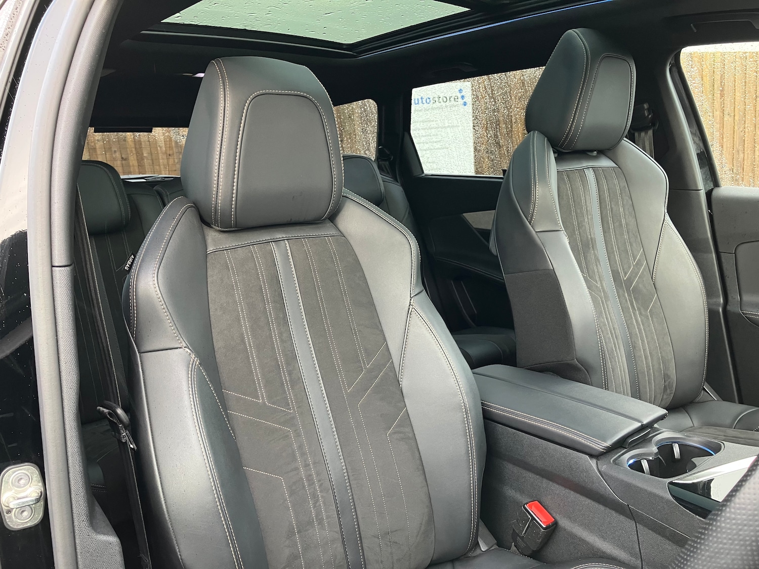 Used Peugeot 5008 2022 for sale - 76436727: Photo 28