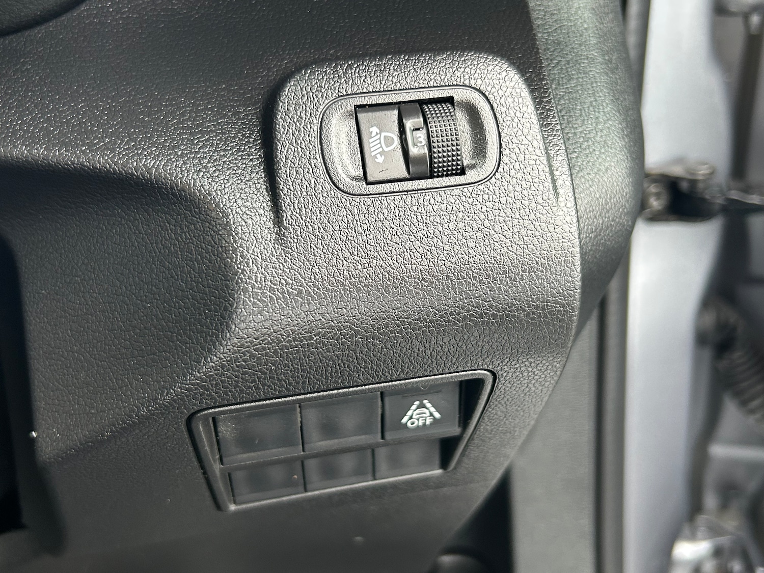 Vehicle 28