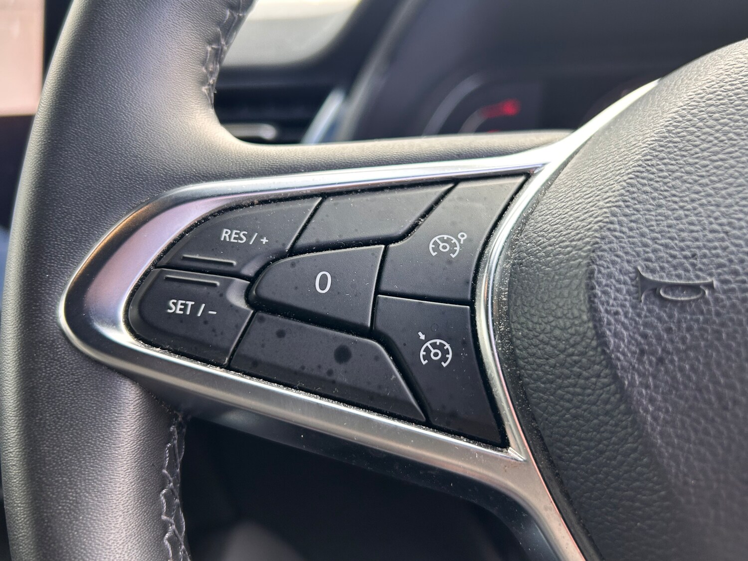 Used Renault Captur 2023 for sale - 76357705: Photo 31