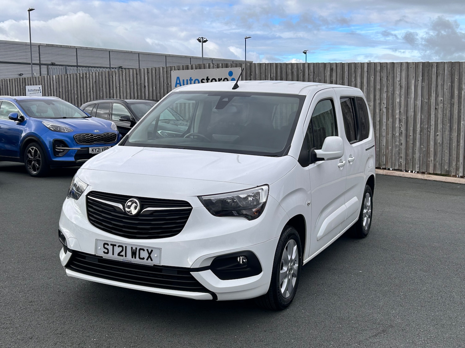 Used Vauxhall Combo Life 2021 for sale - 76148957: Photo 12