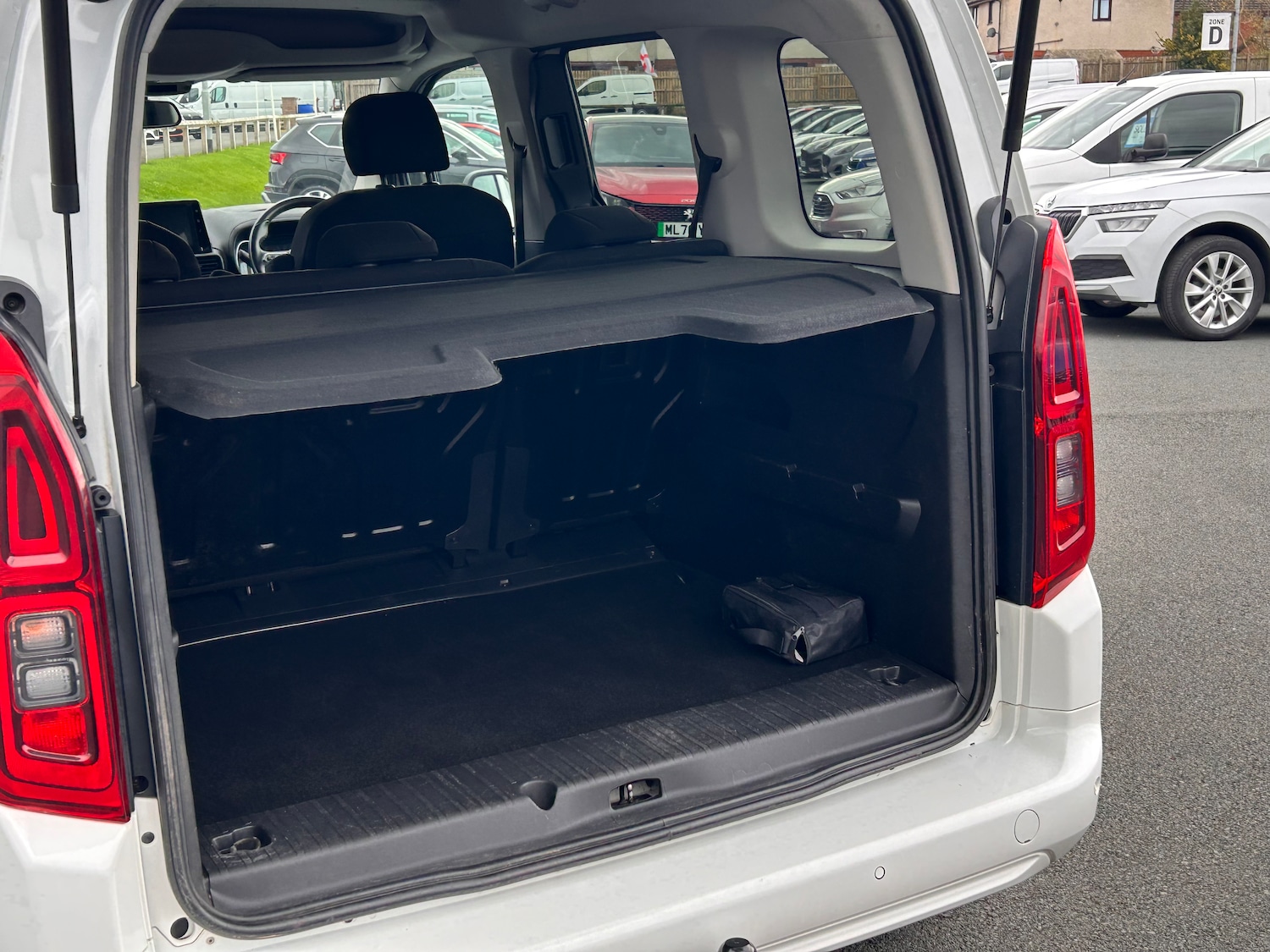 Used Vauxhall Combo Life 2021 for sale - 76148957: Photo 17