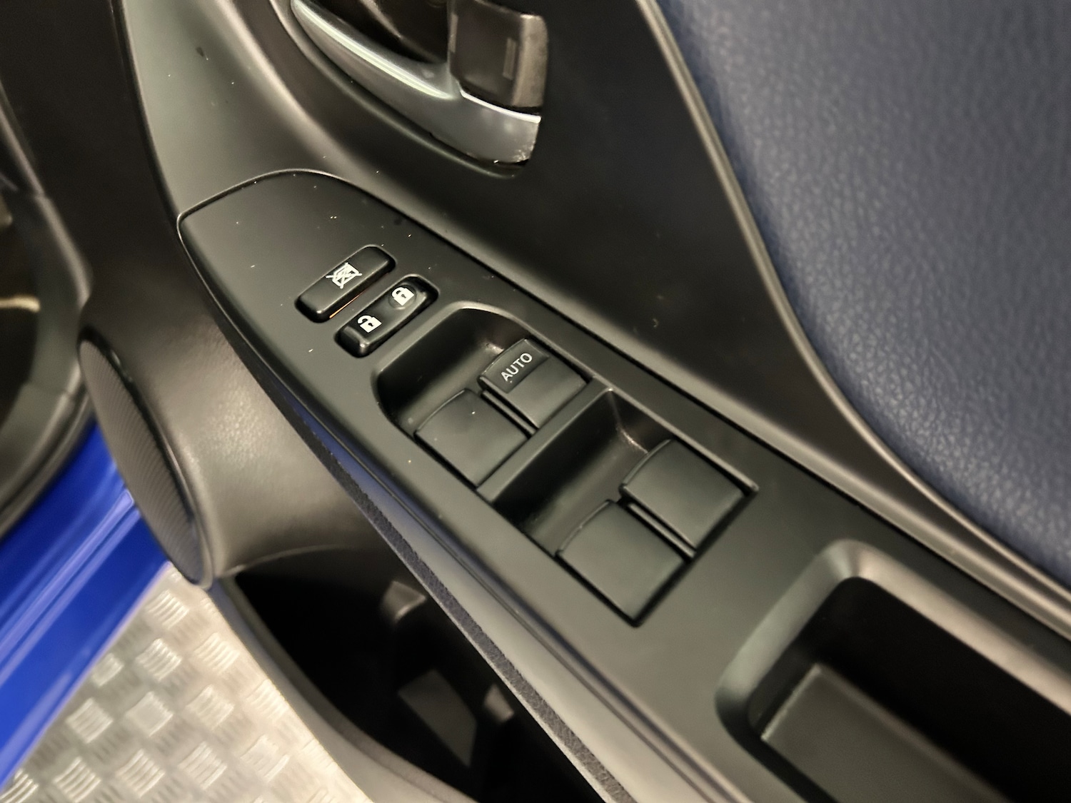 Used Toyota Yaris 2017 for sale - 76158165: Photo 21