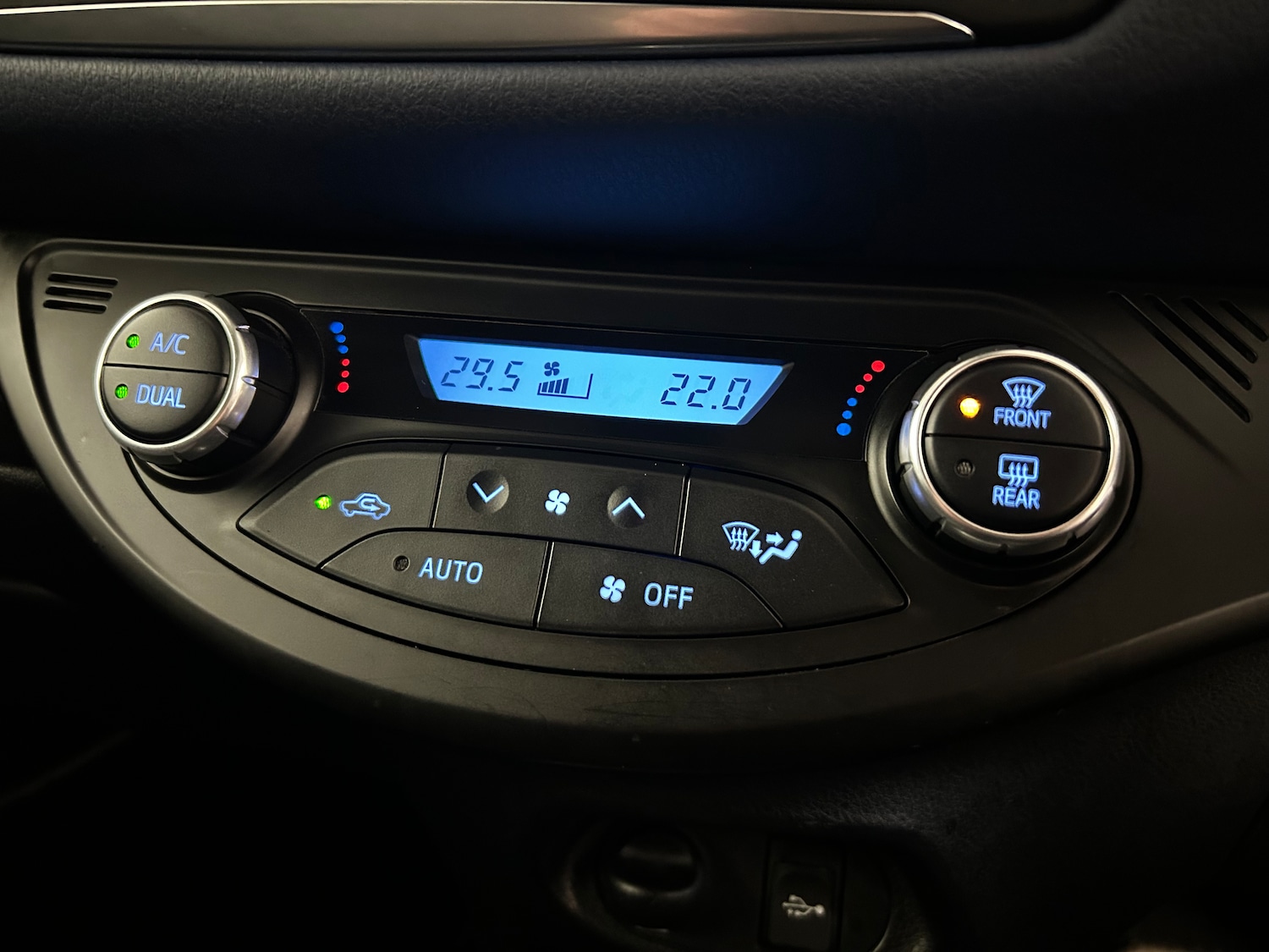 Used Toyota Yaris 2017 for sale - 76158165: Photo 28