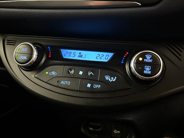 Used Toyota Yaris 2017 for sale - 76158165: Photo 28