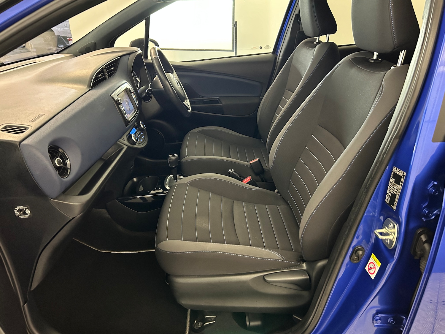 Used Toyota Yaris 2017 for sale - 76158165: Photo 38