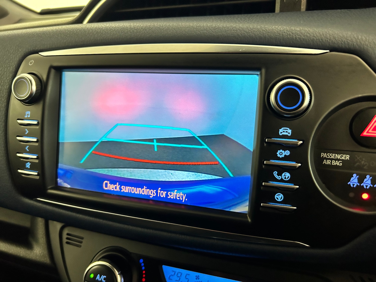 Used Toyota Yaris 2017 for sale - 76158165: Photo 40