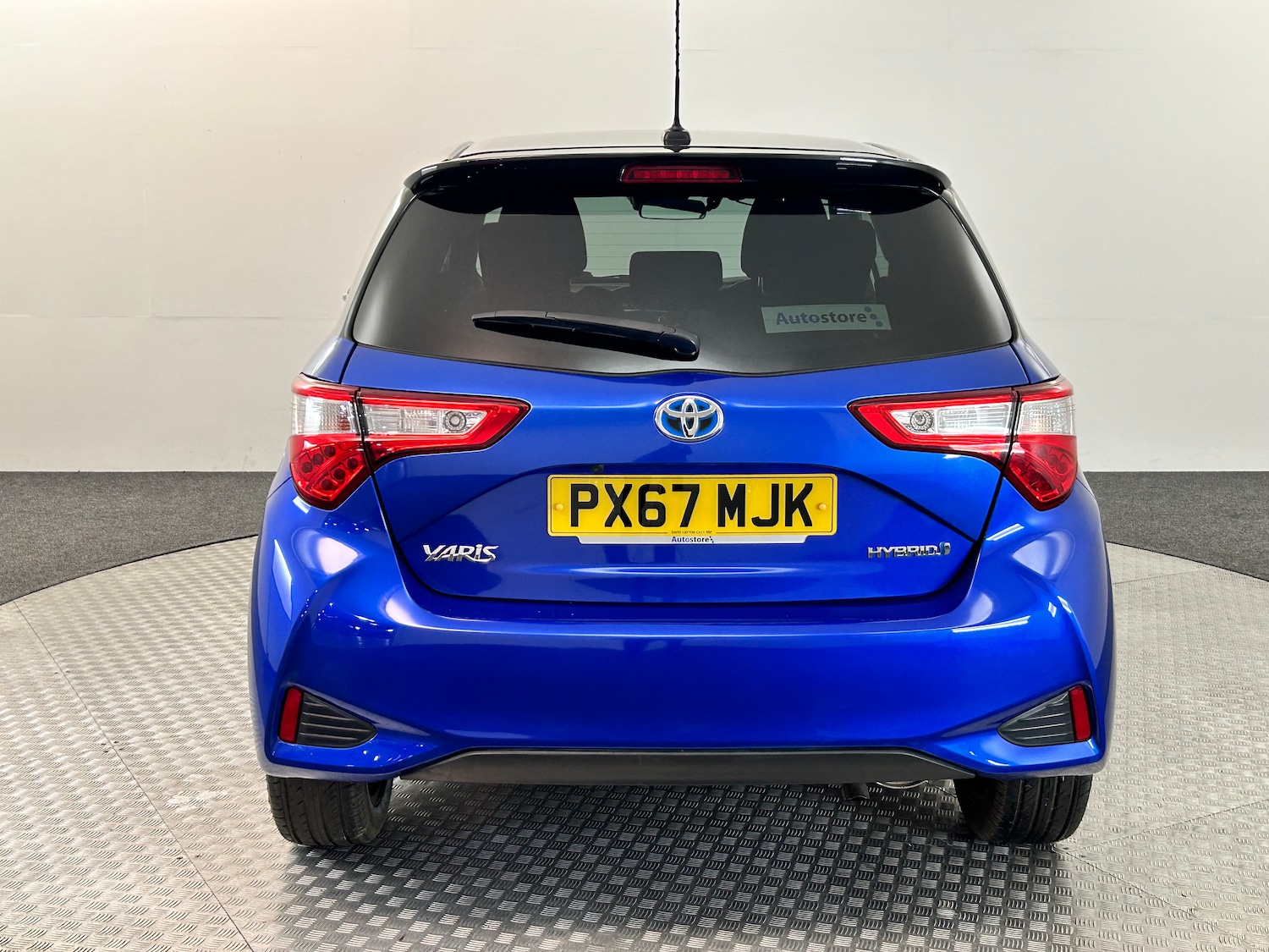 Used Toyota Yaris 2017 for sale - 76158165: Photo 6