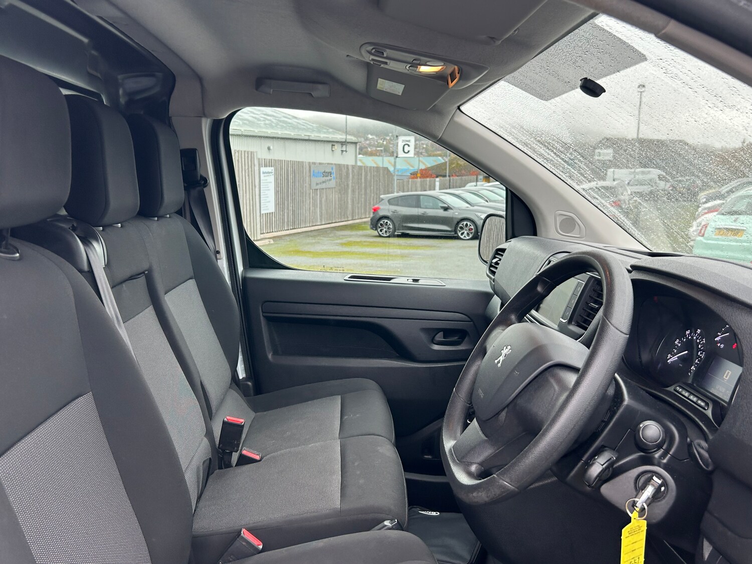 Used Peugeot Expert 2023 for sale - 76298710: Photo 15