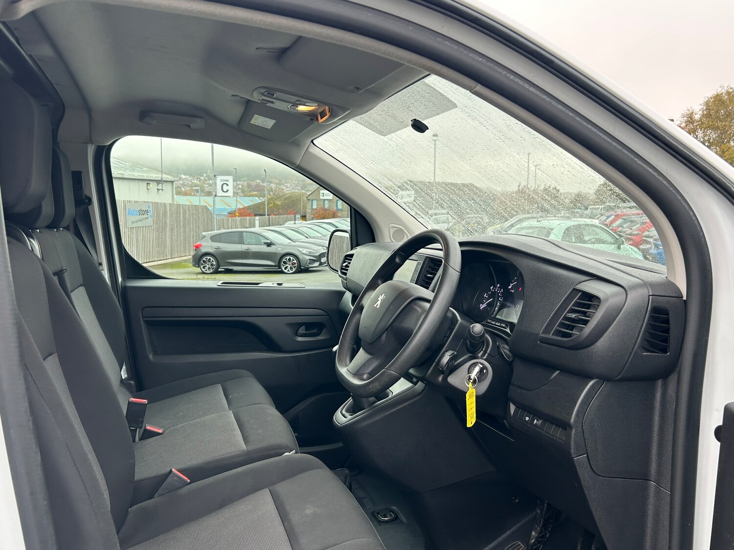 Used Peugeot Expert 2023 for sale - 76298710: Photo 17