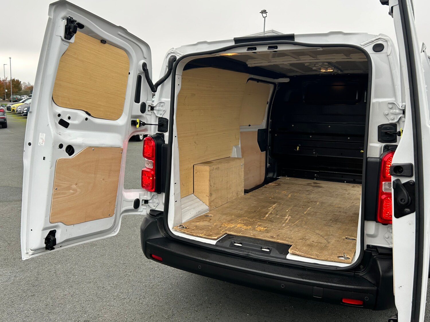 Used Peugeot Expert 2023 for sale - 76298710: Photo 9