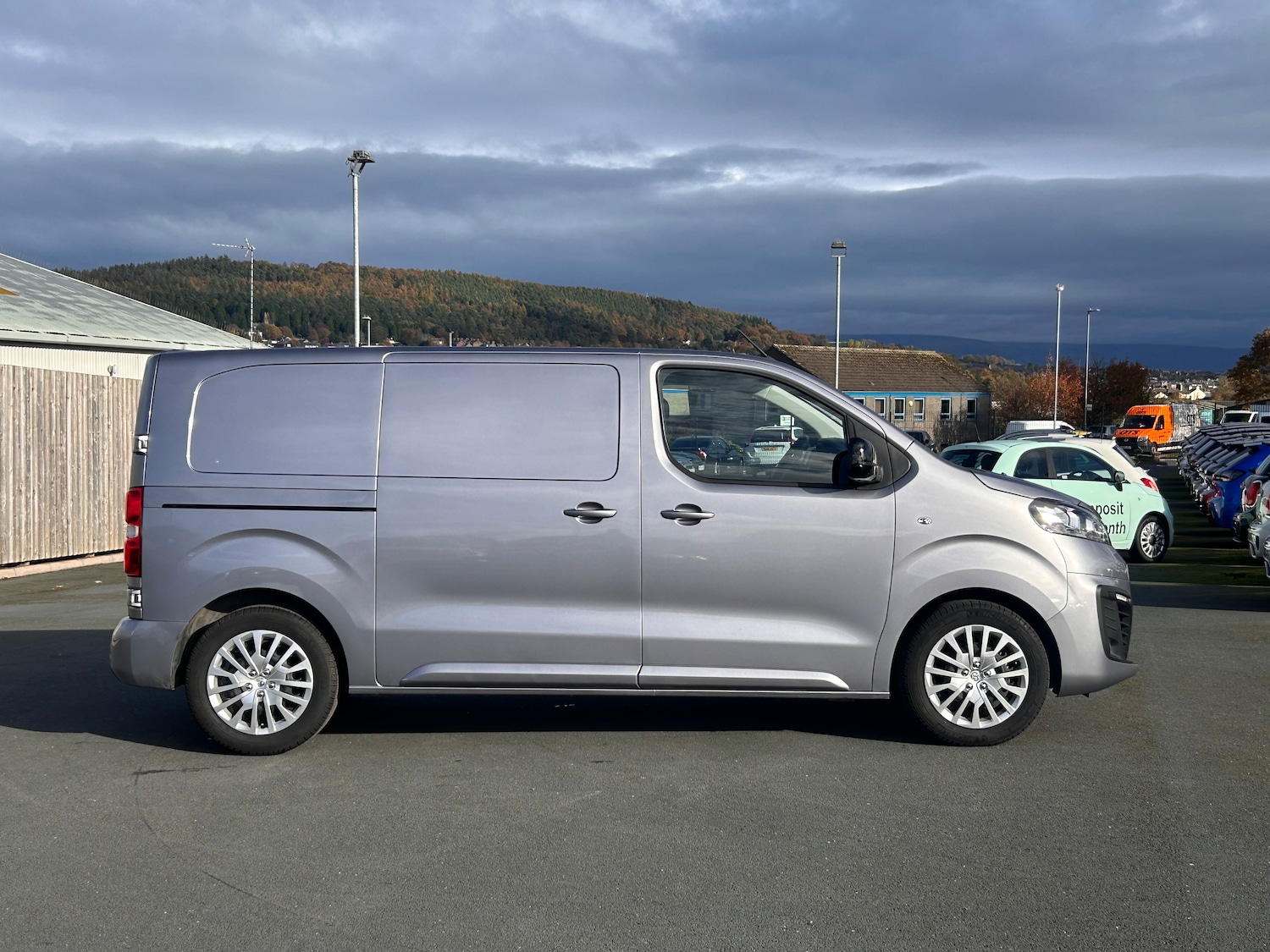Used Vauxhall Vivaro 2023 for sale - 76357701: Photo 3
