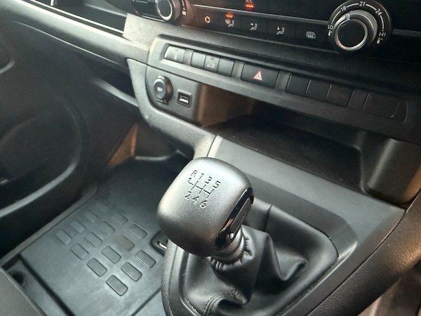 Used Peugeot Expert 2023 for sale - 76298711: Photo 25