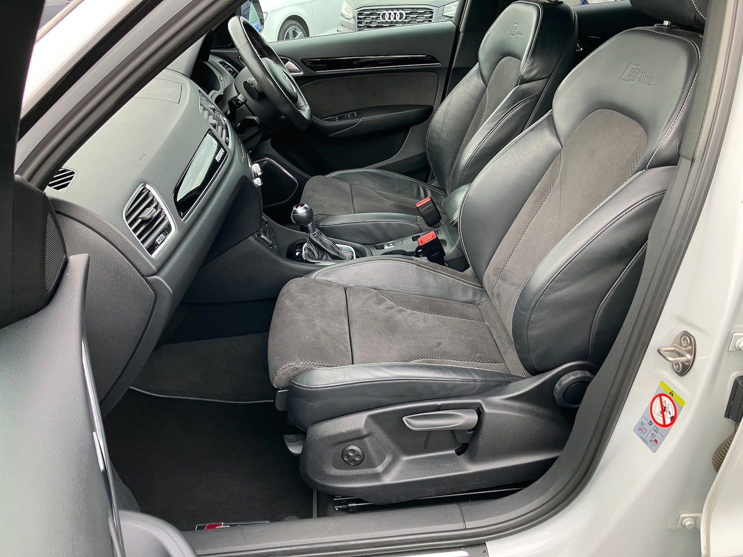 Used Audi Q3 2018 for sale - 76476184: Photo 17