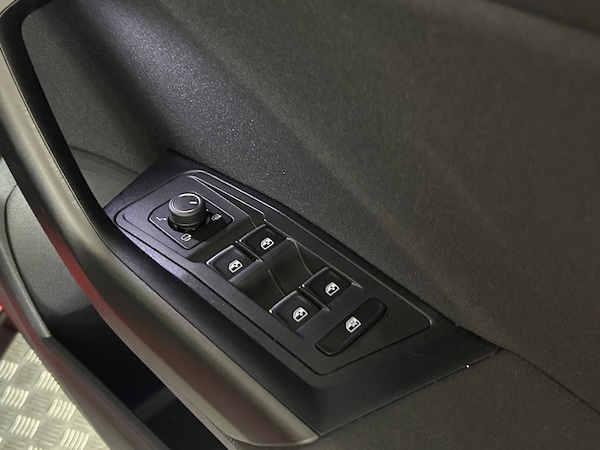 Used Volkswagen T-Roc 2021 for sale - 75222571: Photo 25