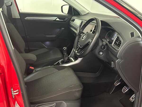 Used Volkswagen T-Roc 2021 for sale - 75222571: Photo 28