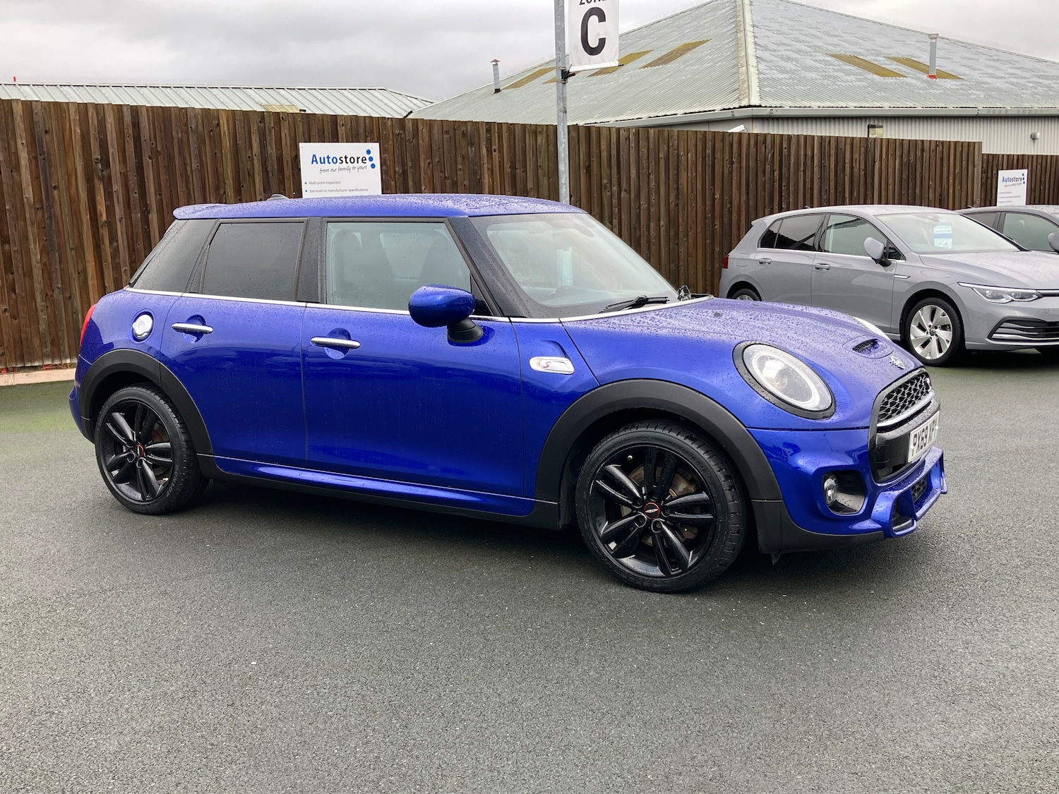 Used MINI Hatch 2019 for sale - 76391043: Photo 2
