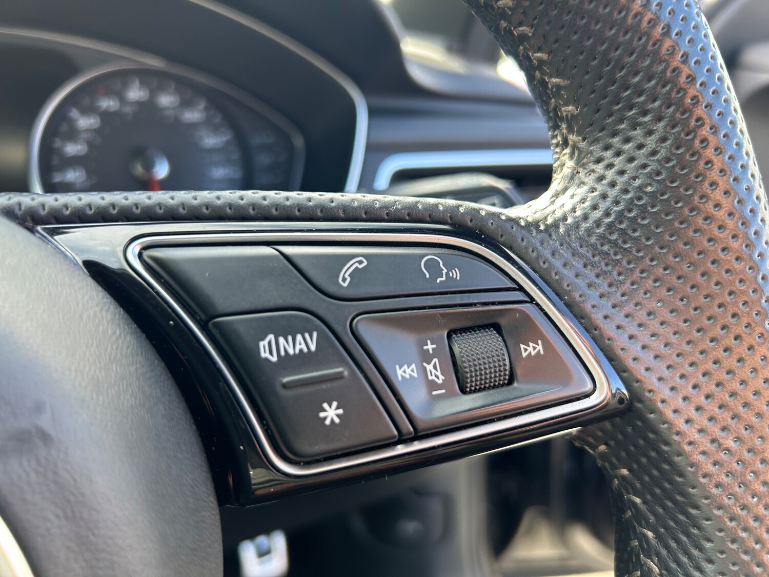 Used Audi A4 2019 for sale - 75681328: Photo 38