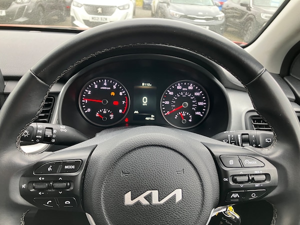 Used Kia Stonic 2022 for sale - 74436106: Photo 12
