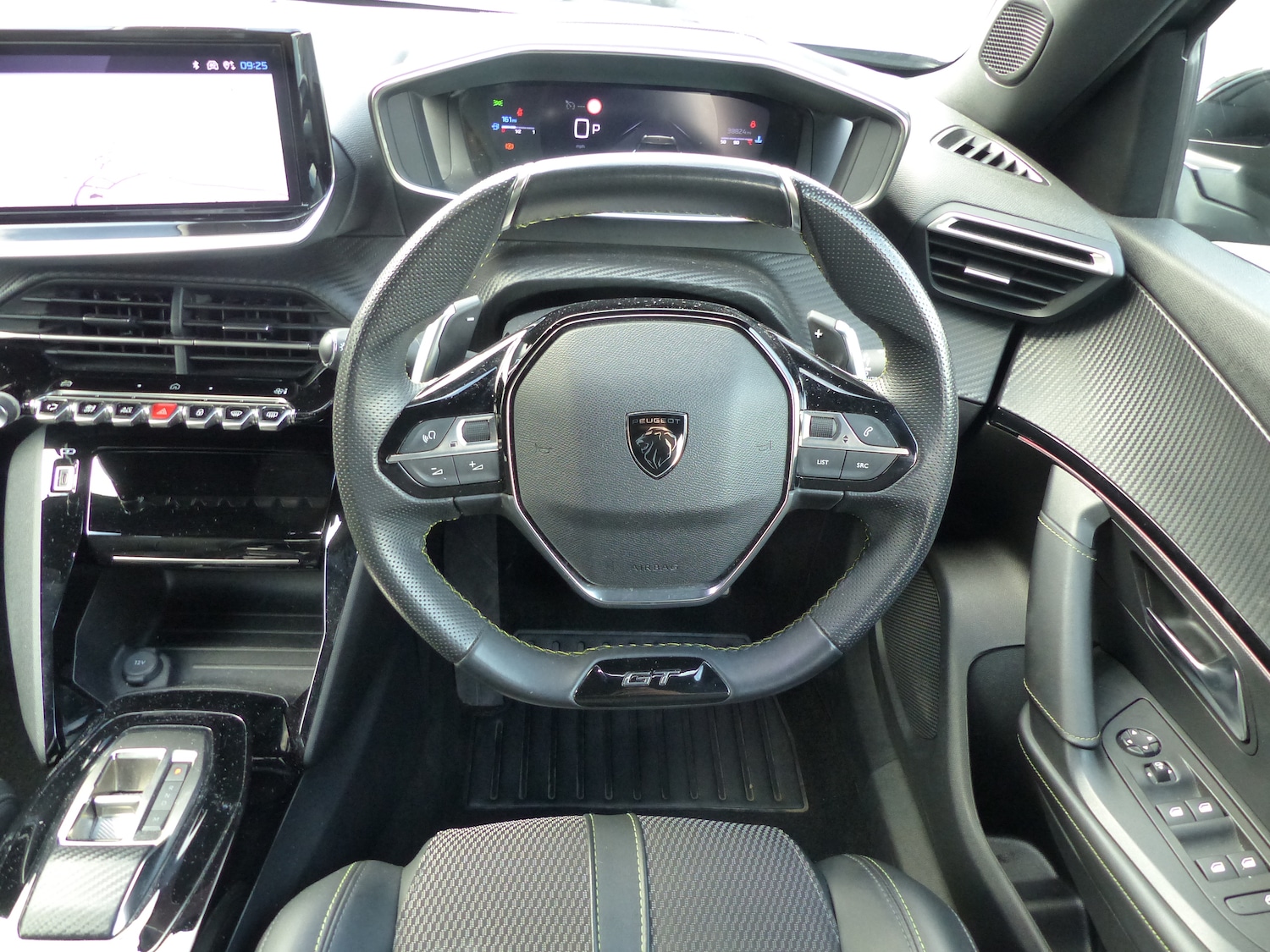 Used Peugeot 2008 2023 for sale - 76535193: Photo 11