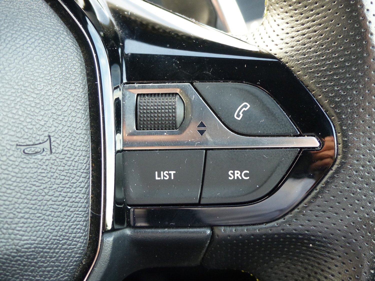 Used Peugeot 2008 2023 for sale - 76535193: Photo 21