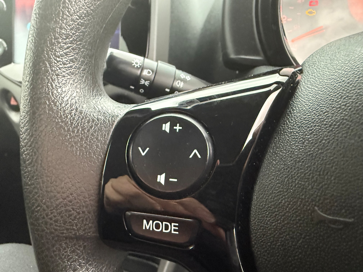 Used Peugeot 108 2018 for sale - 76610974: Photo 17