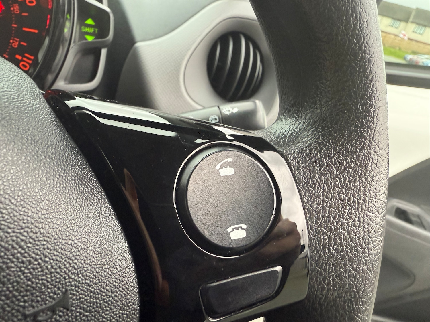 Used Peugeot 108 2018 for sale - 76610974: Photo 18