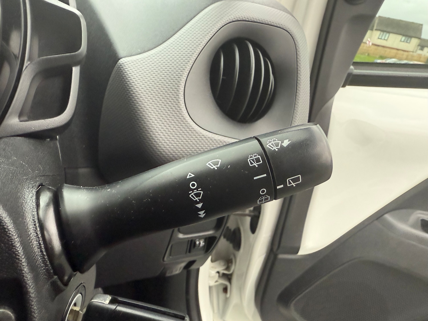 Used Peugeot 108 2018 for sale - 76610974: Photo 19