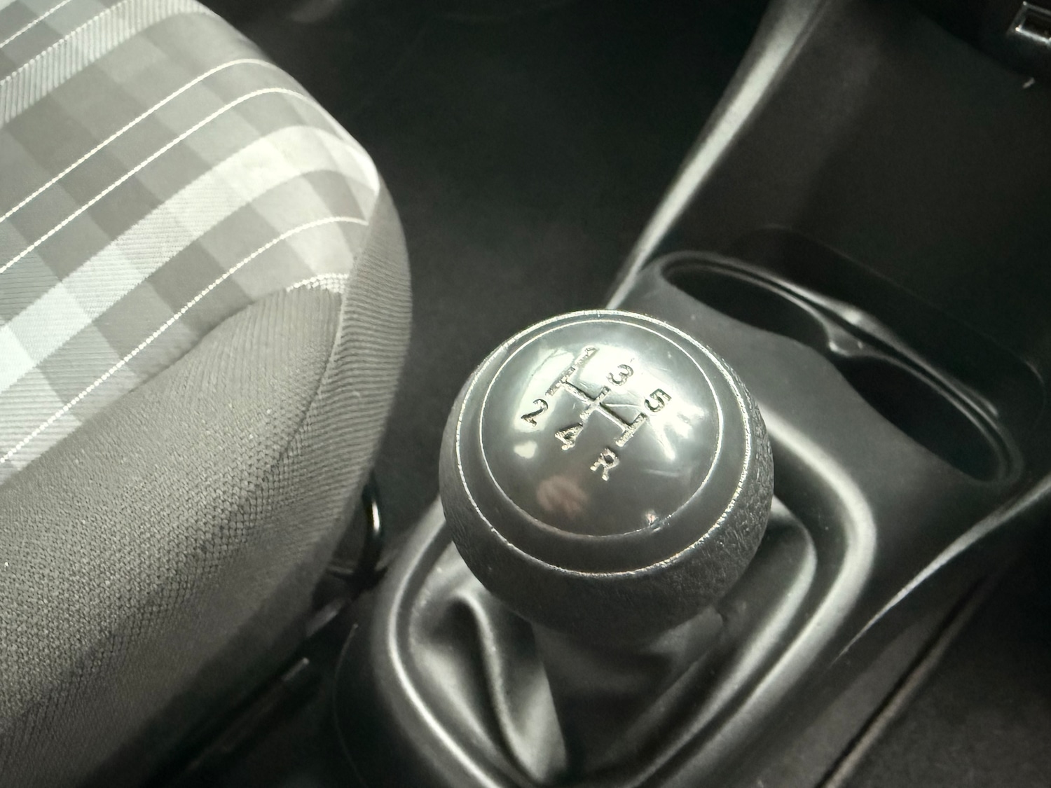 Used Peugeot 108 2018 for sale - 76610974: Photo 24