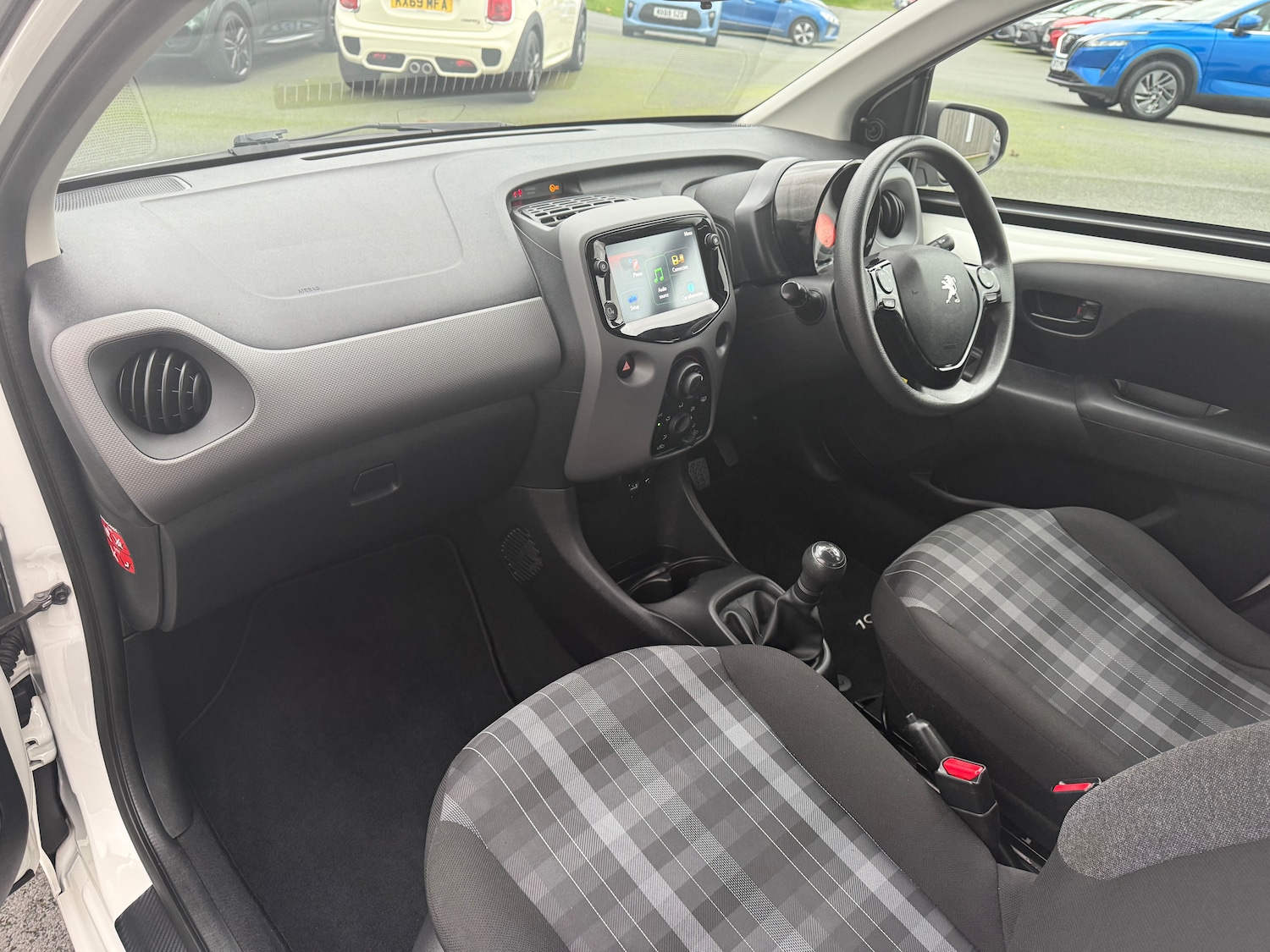 Used Peugeot 108 2018 for sale - 76610974: Photo 25