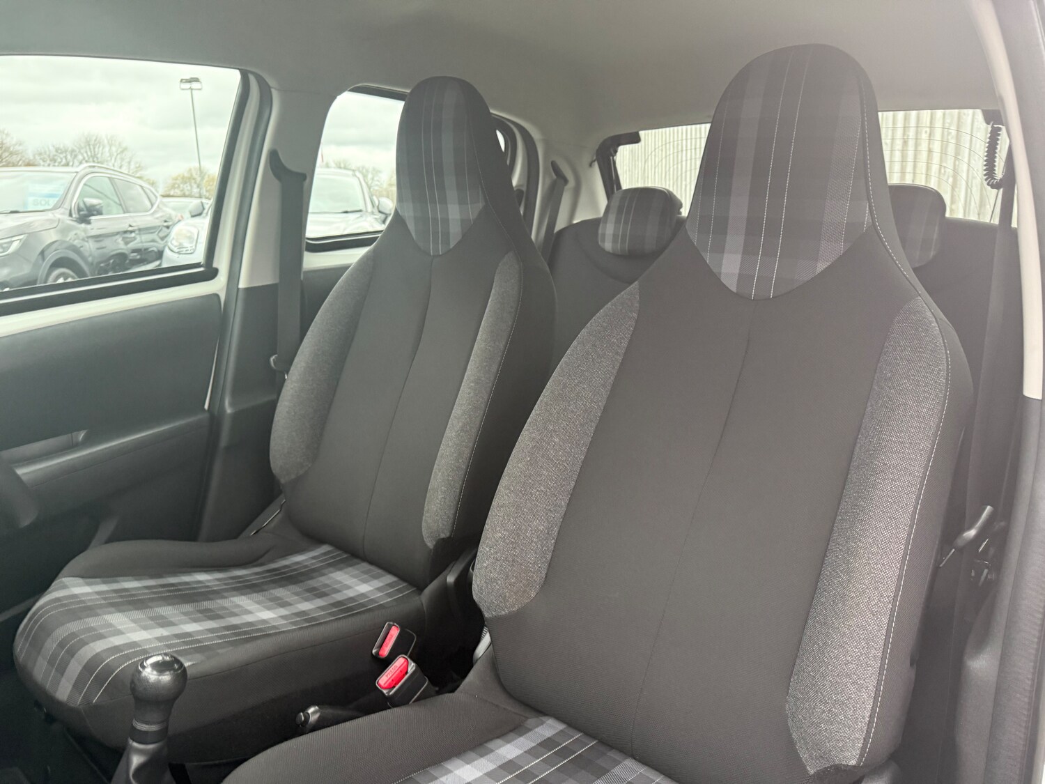 Used Peugeot 108 2018 for sale - 76610974: Photo 27