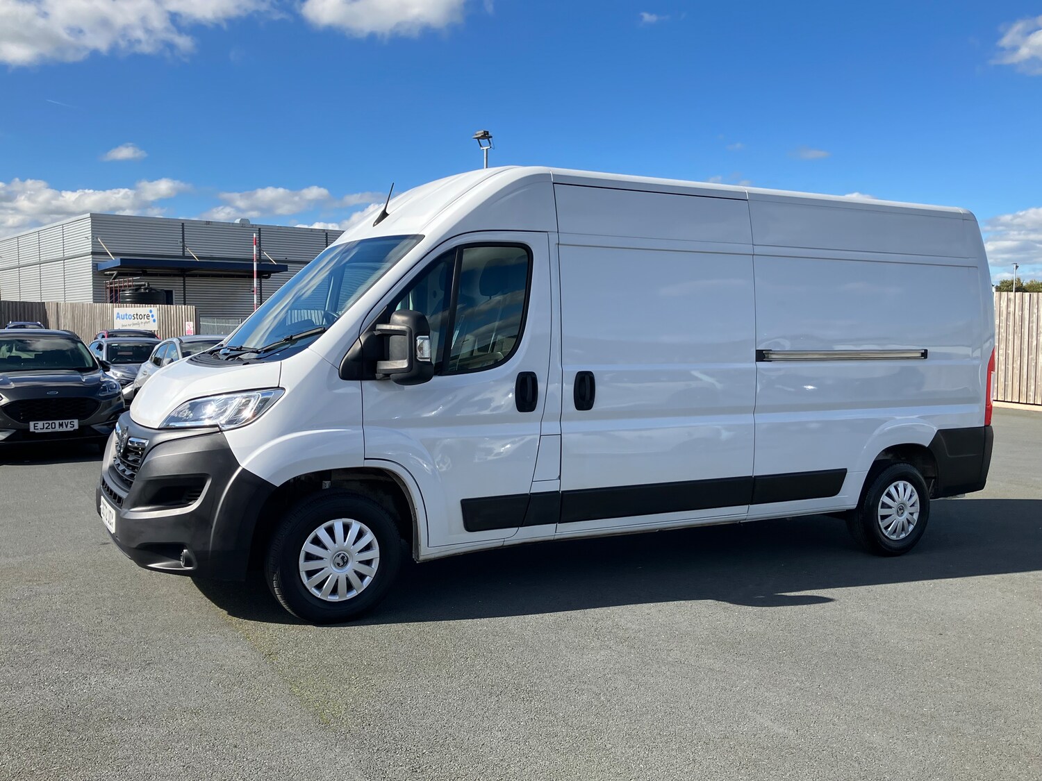 Used Vauxhall Movano 2023 for sale - 76082052: Photo 10