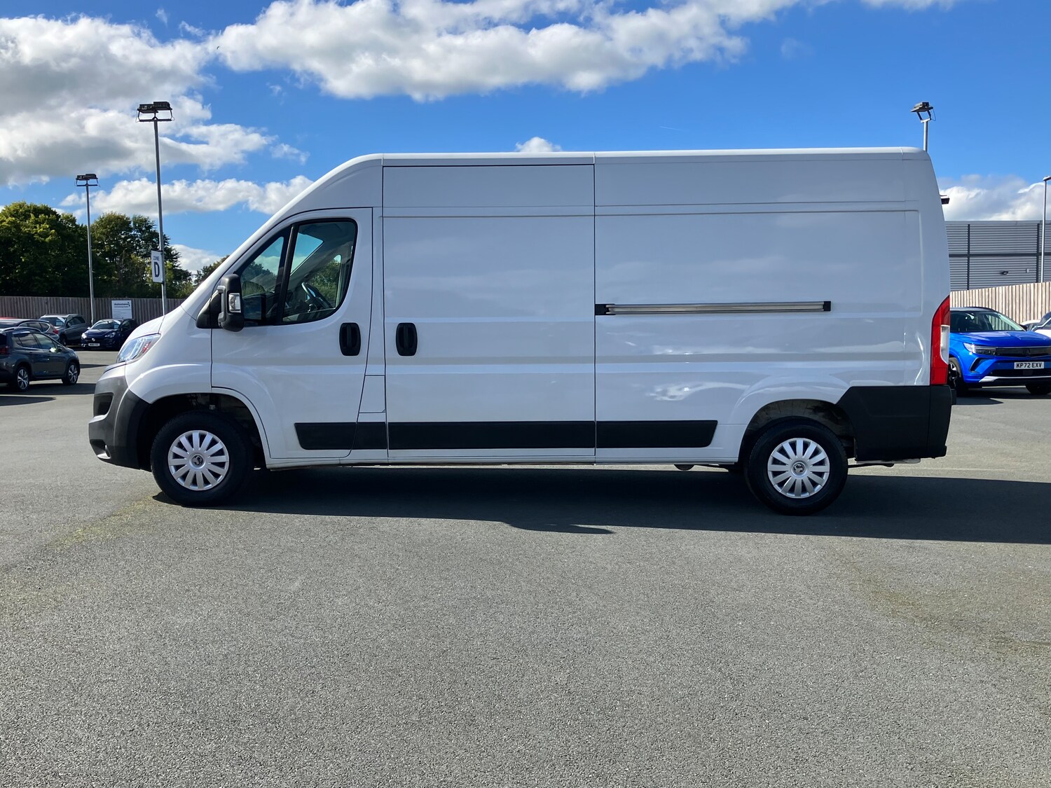 Used Vauxhall Movano 2023 for sale - 76082052: Photo 9