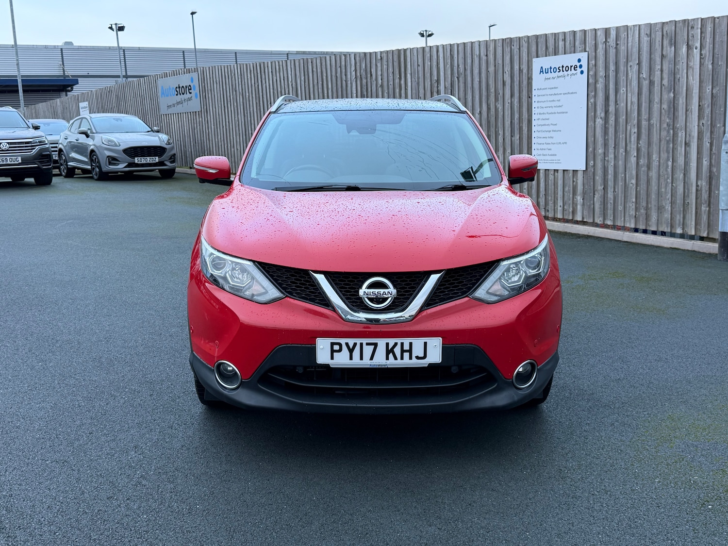 Used Nissan Qashqai 2017 for sale - 76148954: Photo 2