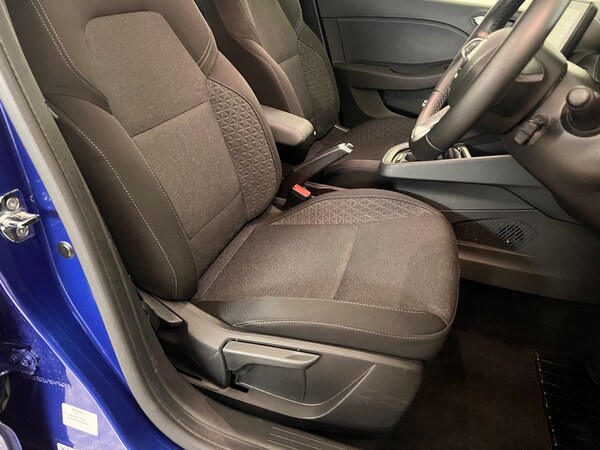 Used Renault Clio 2022 for sale - 74291105: Photo 27