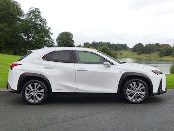 Used Lexus UX 2019 for sale - 75879497: Photo
