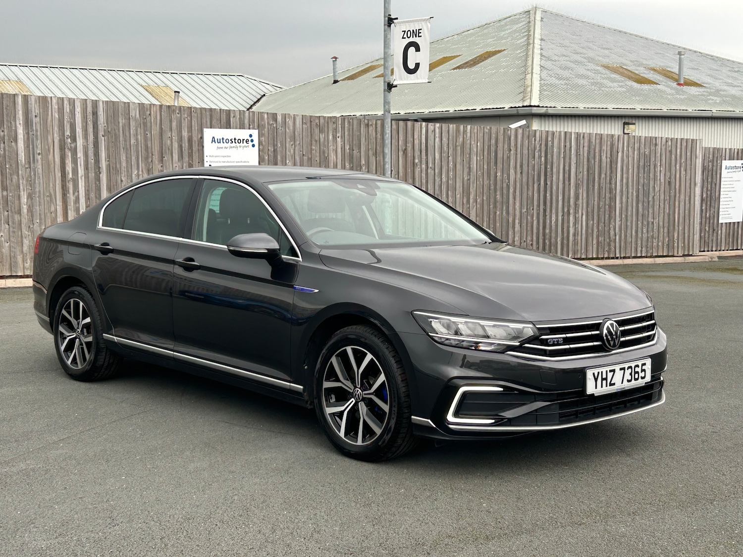 Used Volkswagen Passat 2022 for sale - 76040792: Photo 2