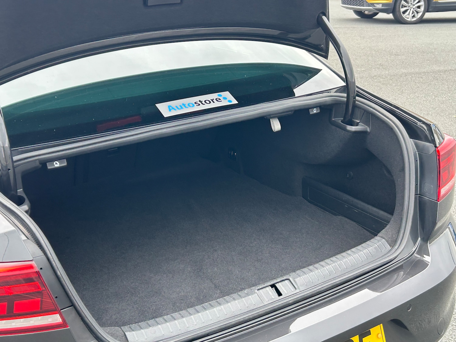 Used Volkswagen Passat 2022 for sale - 76040792: Photo 22