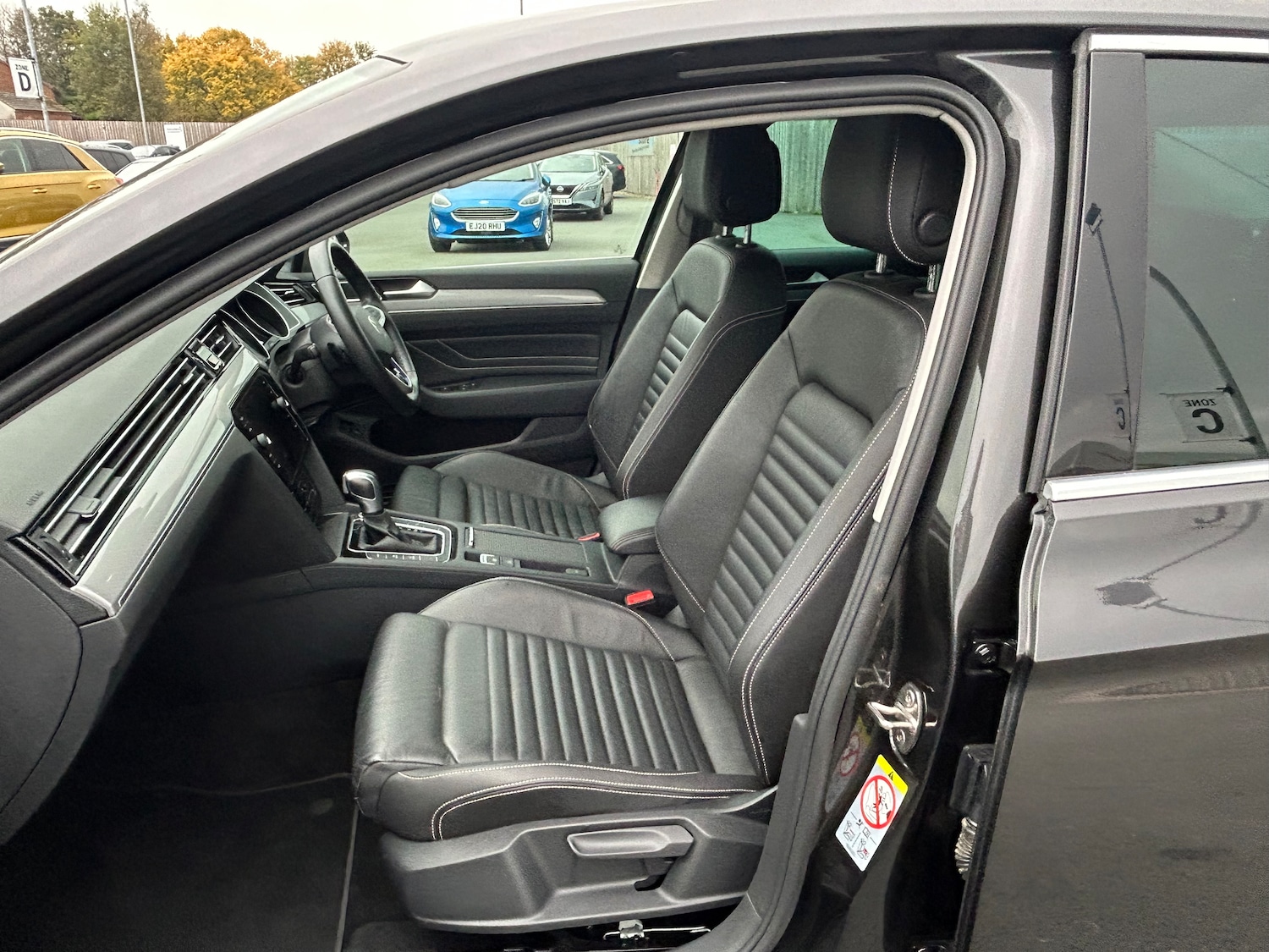 Used Volkswagen Passat 2022 for sale - 76040792: Photo 29